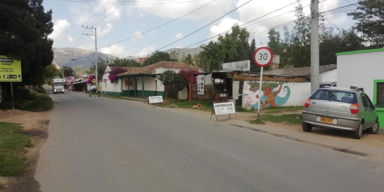 Hotel Hostal Caminos De Suesca Exterior foto